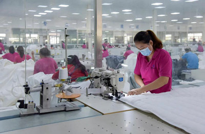 脫貧攻堅(jiān)看西安 消費(fèi)扶貧路子新，特色紡織品打開(kāi)致富新窗口